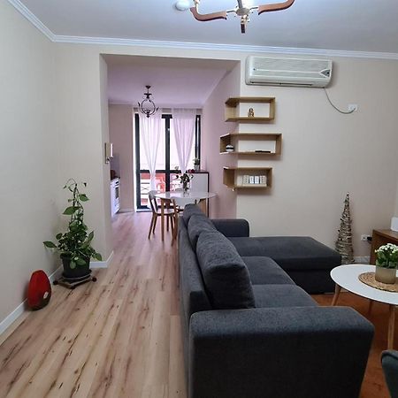 Family-Friendly Apt At 21 Dhjetori W/Self Check-In Tirana Exterior foto