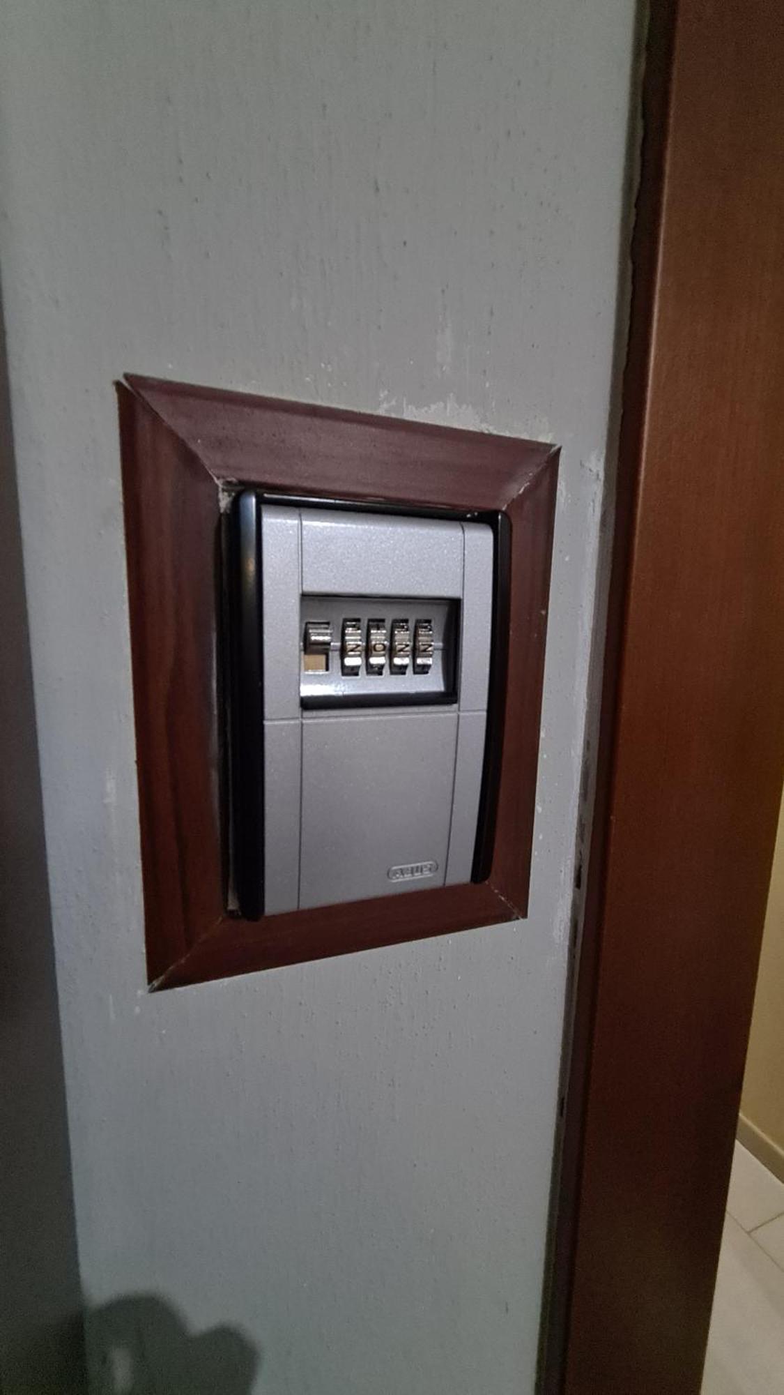 Family-Friendly Apt At 21 Dhjetori W/Self Check-In Tirana Exterior foto