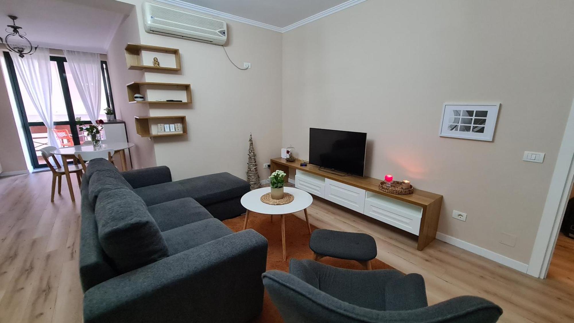 Family-Friendly Apt At 21 Dhjetori W/Self Check-In Tirana Exterior foto